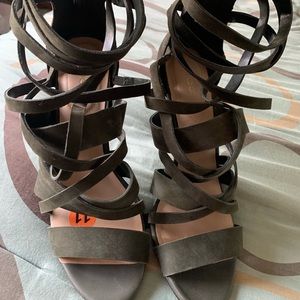 ALDO Strappy Heels NWOT {Sz. 11}